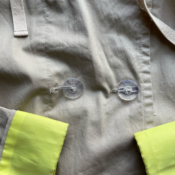 Roxy lightweight spring jacket with pop of color - Picture 2 of 5